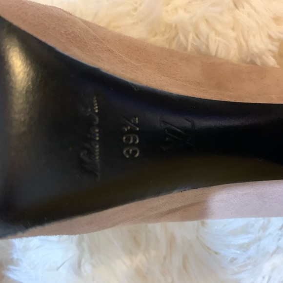 Louis Vuitton collection 2008 Suede color block pumps. - Picture 8 of 8